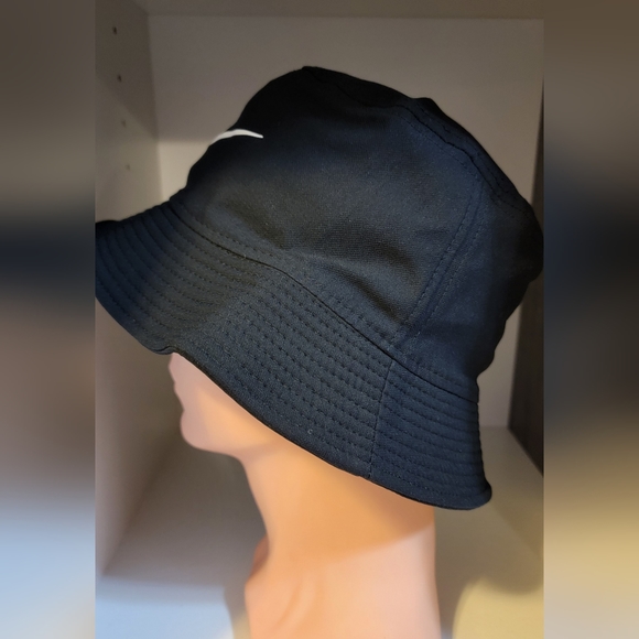 BNWT Nike Drifit Bucket Hat Size Small/Medium - Picture 2 of 5